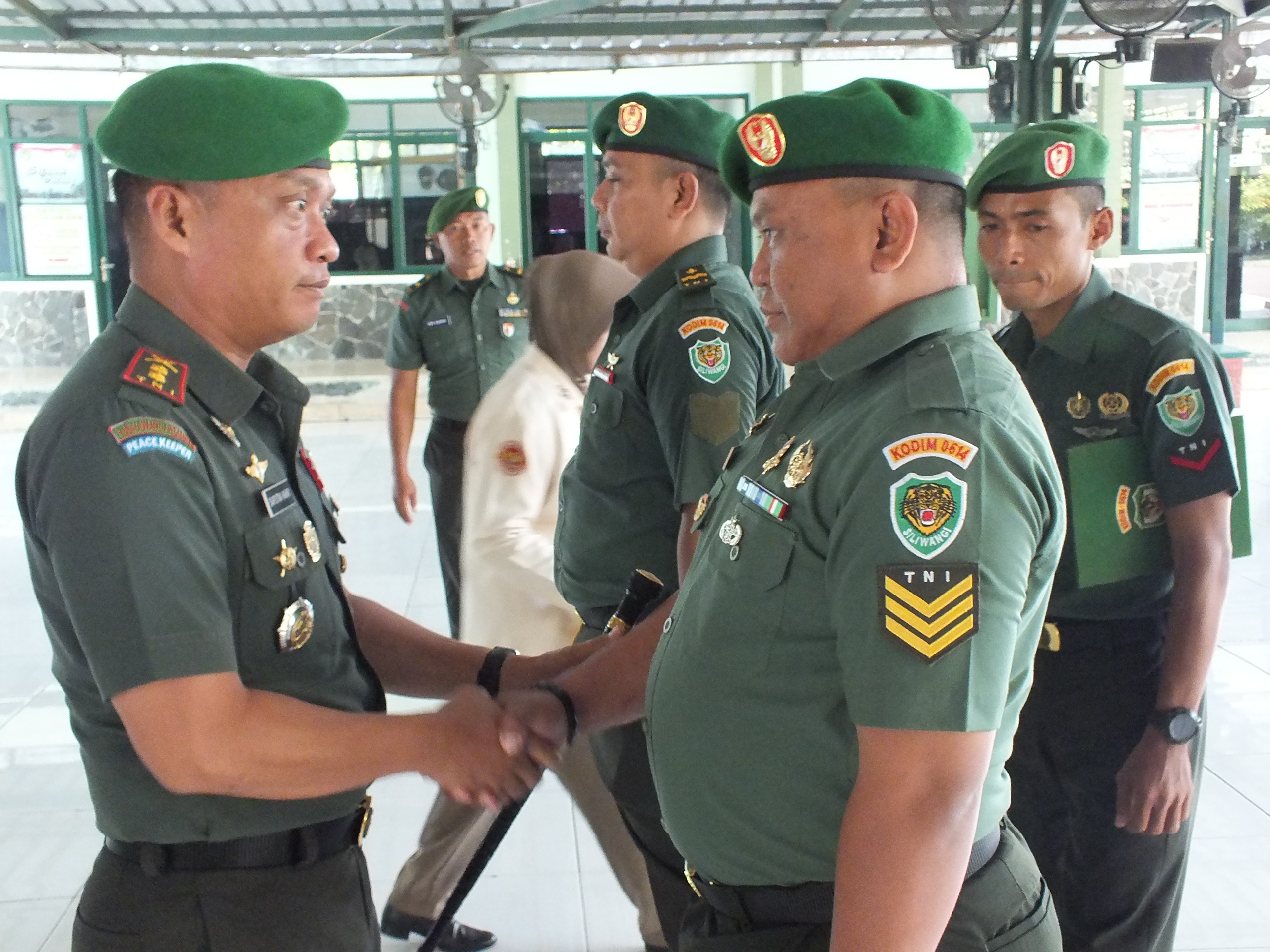 Berkah! Usai Libur Lebaran, Sejumlah Anggota Kodim 0614 Kota Cirebon Naik Pangkat 