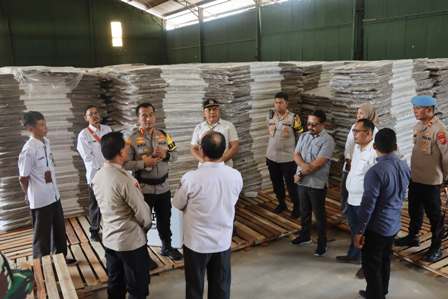 Kapolresta Cirebon Datangi Gudang Logistik KPU, Ini Tujuannya