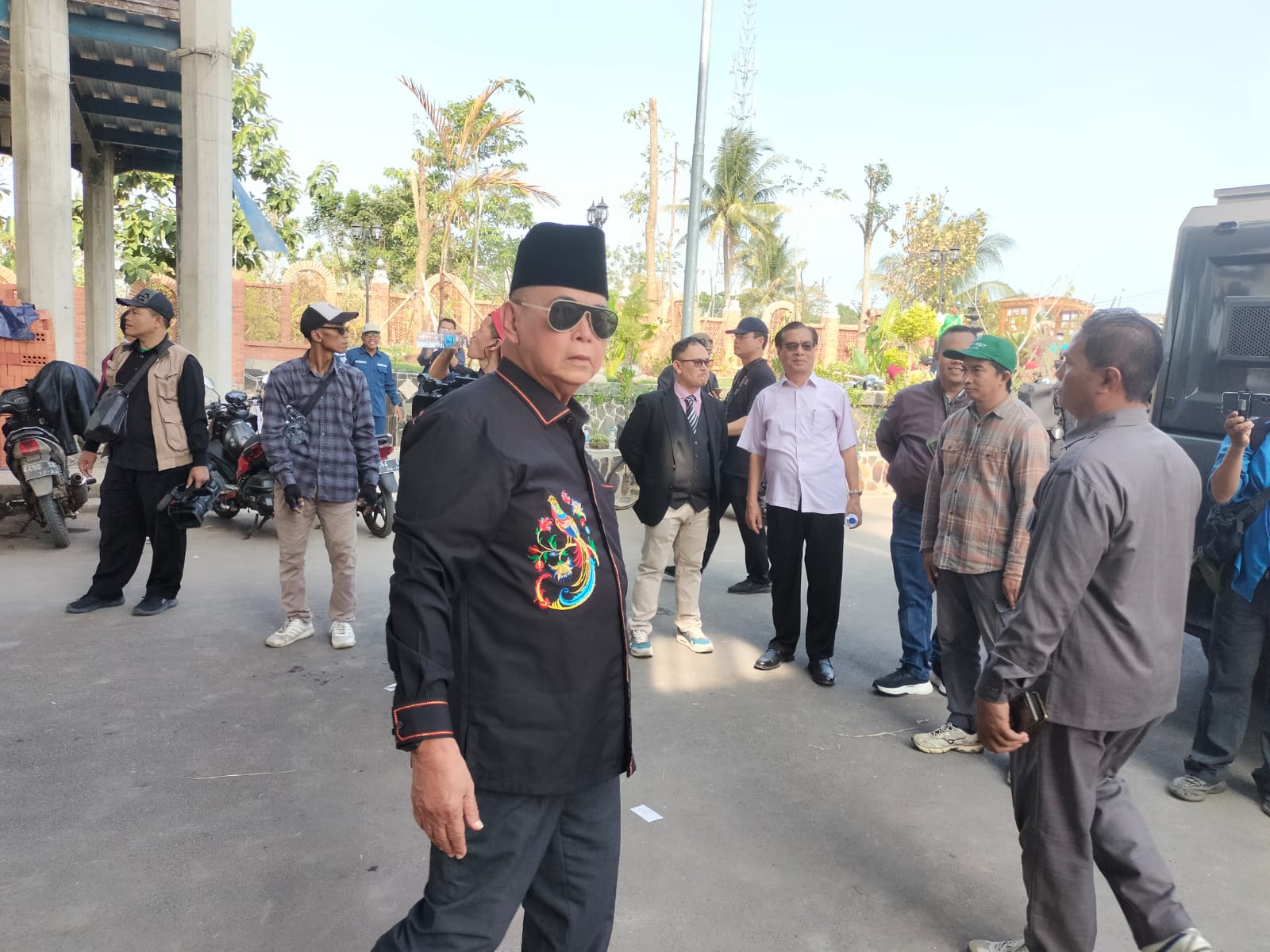 Syekh Panji Gumilang Terpojok? Setelah Demo Ada Bahtsul Masail dan MUI Bahas Al Zaytun, Tambah Lagi Tim Gabung