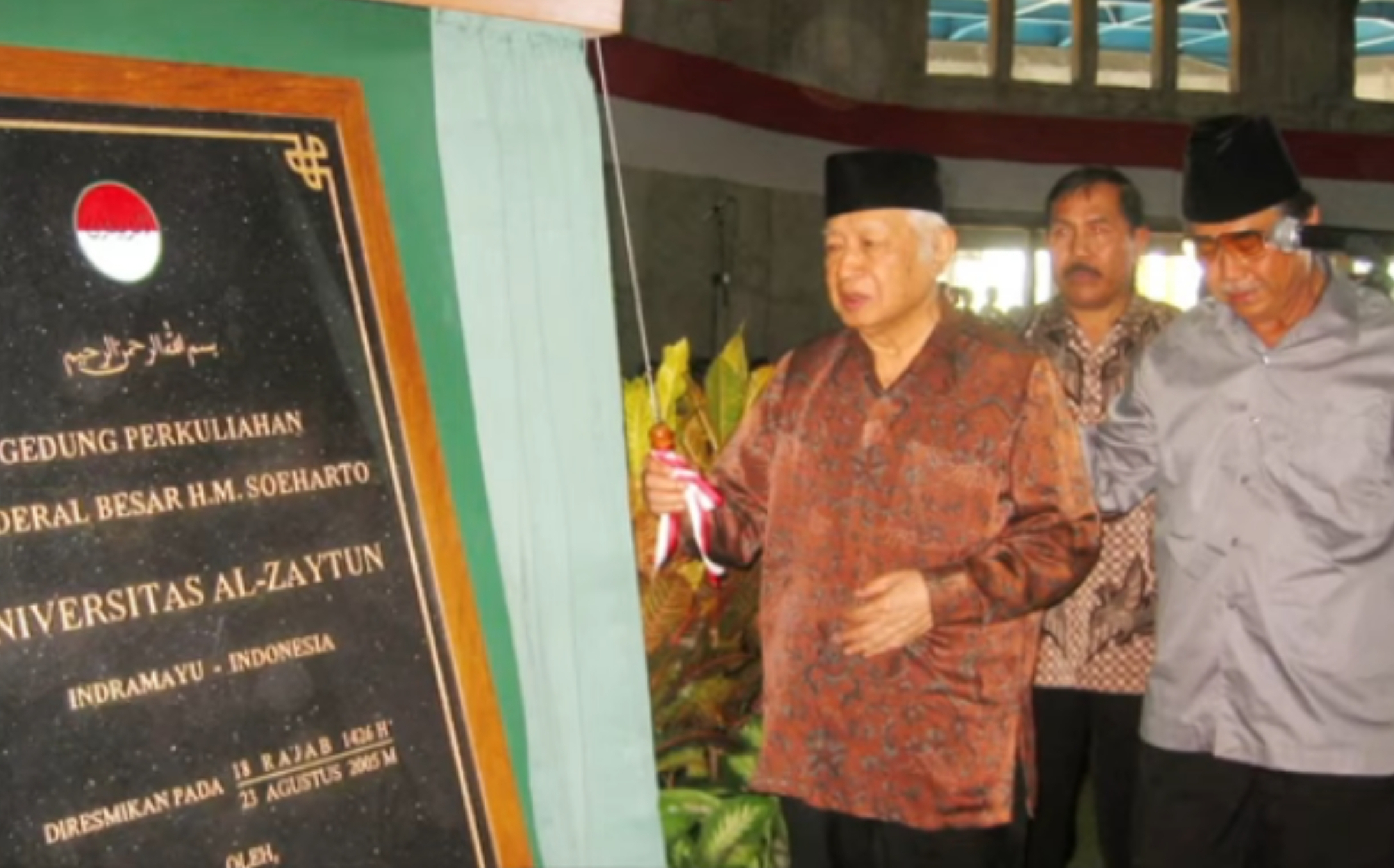 Keluarga Cendana dan Bantuan untuk Syekh Panji Gumilang - Mahad Al Zaytun, Makanya Ada Gedung HM Soeharto