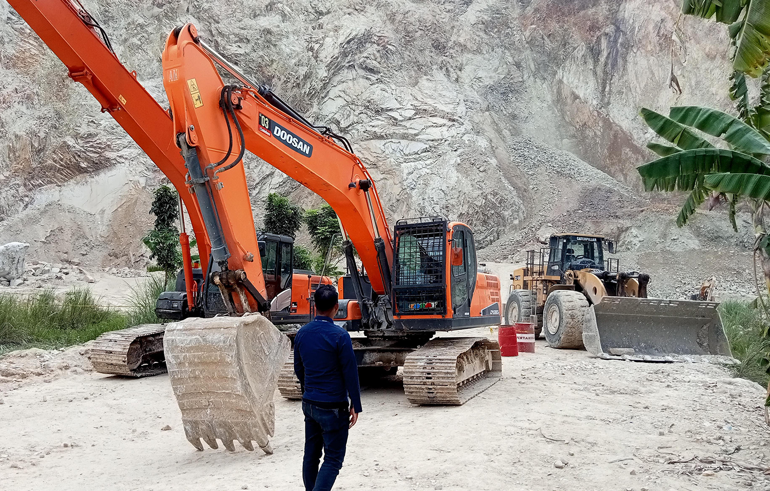 Hari Ke-7, Pencarian Korban Longsor Gunung Kuda Masih Dihentikan