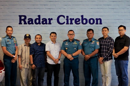 Kunjungan Danlanal Cirebon ke Radar Cirebon, Siap Gelar Navy Open Tournament 2024