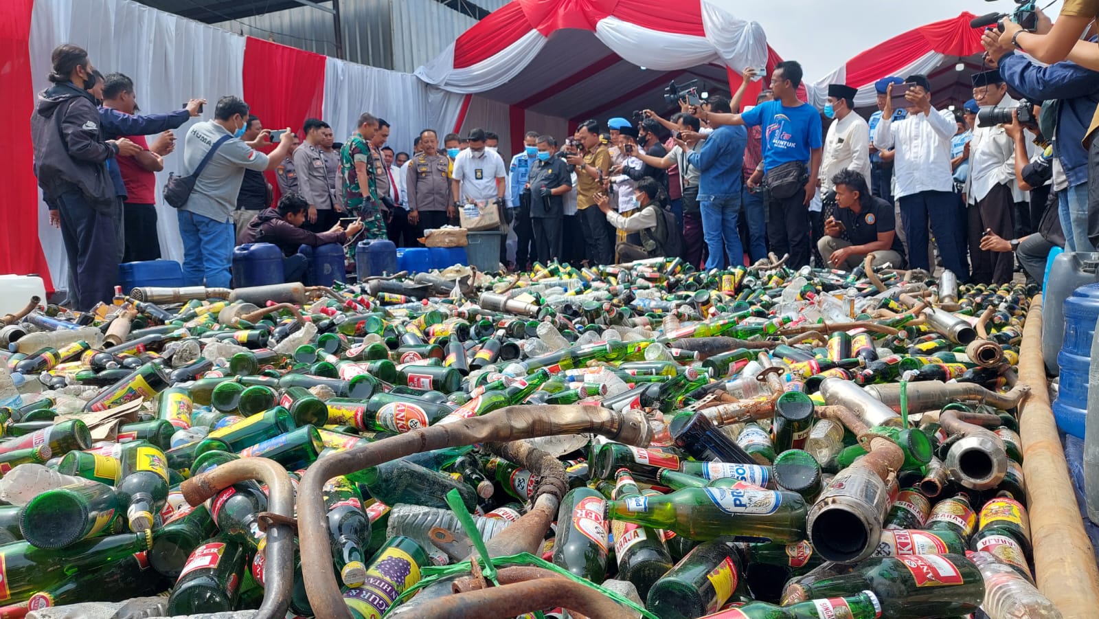 Polres Indramayu Musnahkan Barang Bukti  85 Kasus Narkoba dan Ribuan Botol Miras