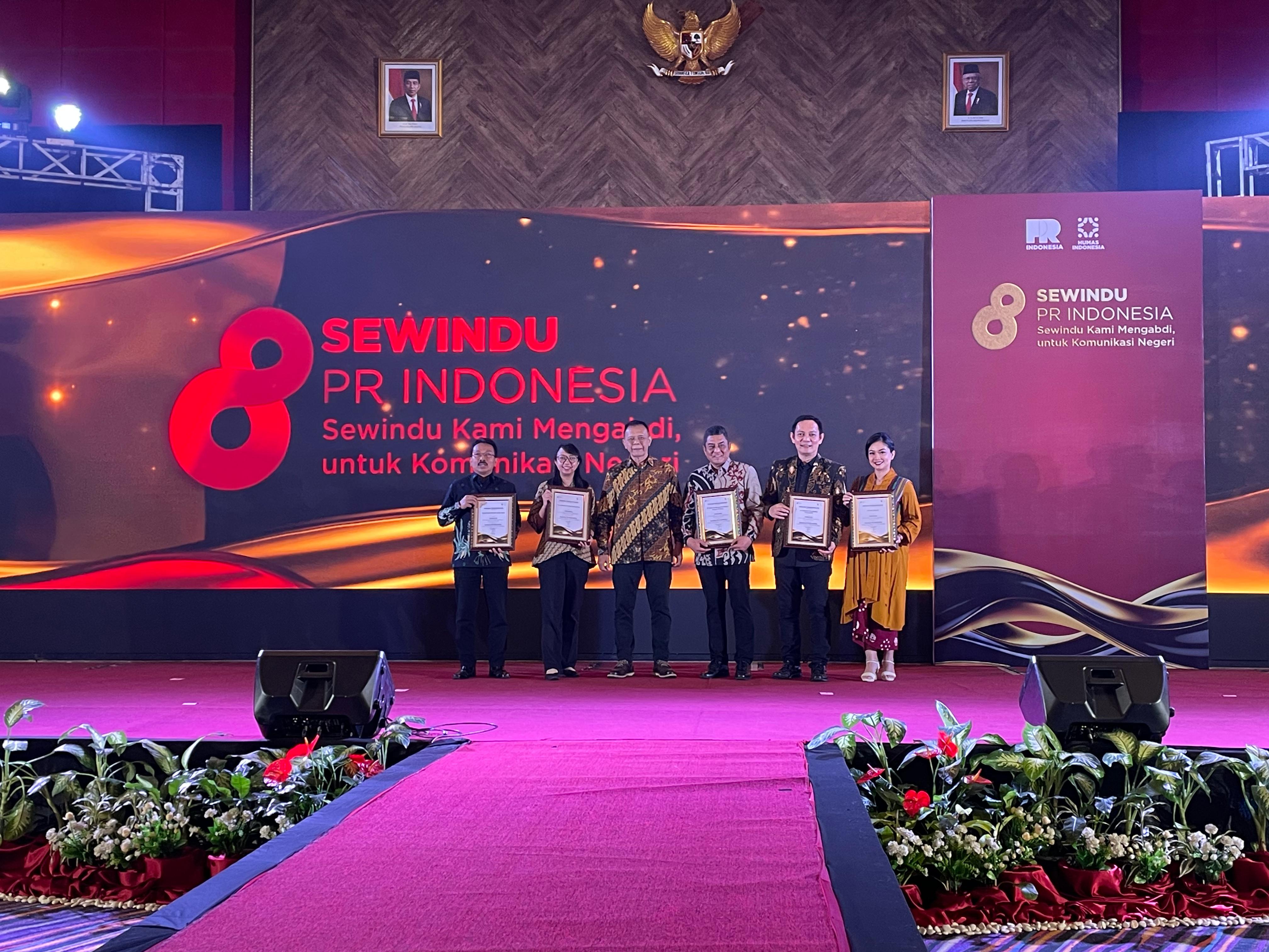 MANTAP! Pemda Provinsi Jabar Raih Penghargaan PR Indonesia di Bidang Komunikasi
