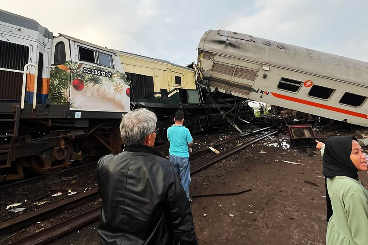 Kronologi Tabrakan KA Turangga dengan Commuterline Bandung Raya, KAI Pastikan Sejumlah Hal Berikut Ini