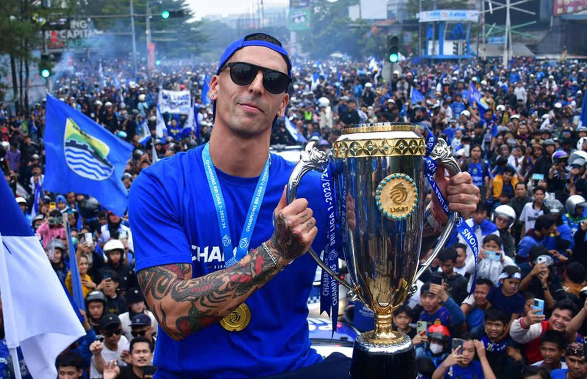 Dua Klub Luar Tertarik Bek Persib Bandung, Kabar Alberto Hengkang Makin Kencang