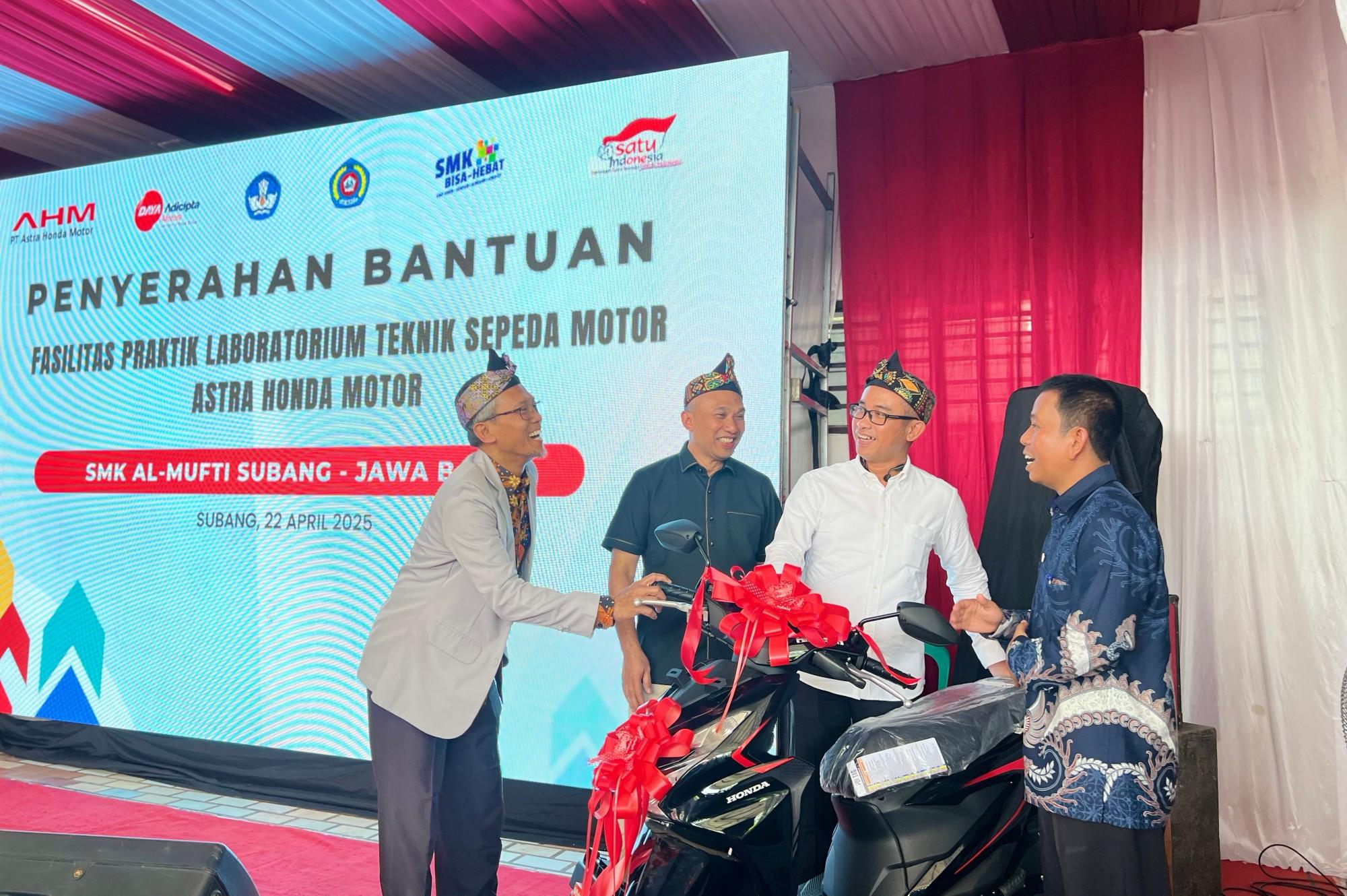 Wujudkan Sinergi bagi Negeri, DAM Resmikan Kerjasama dengan SMK AL-MUFTI Subang