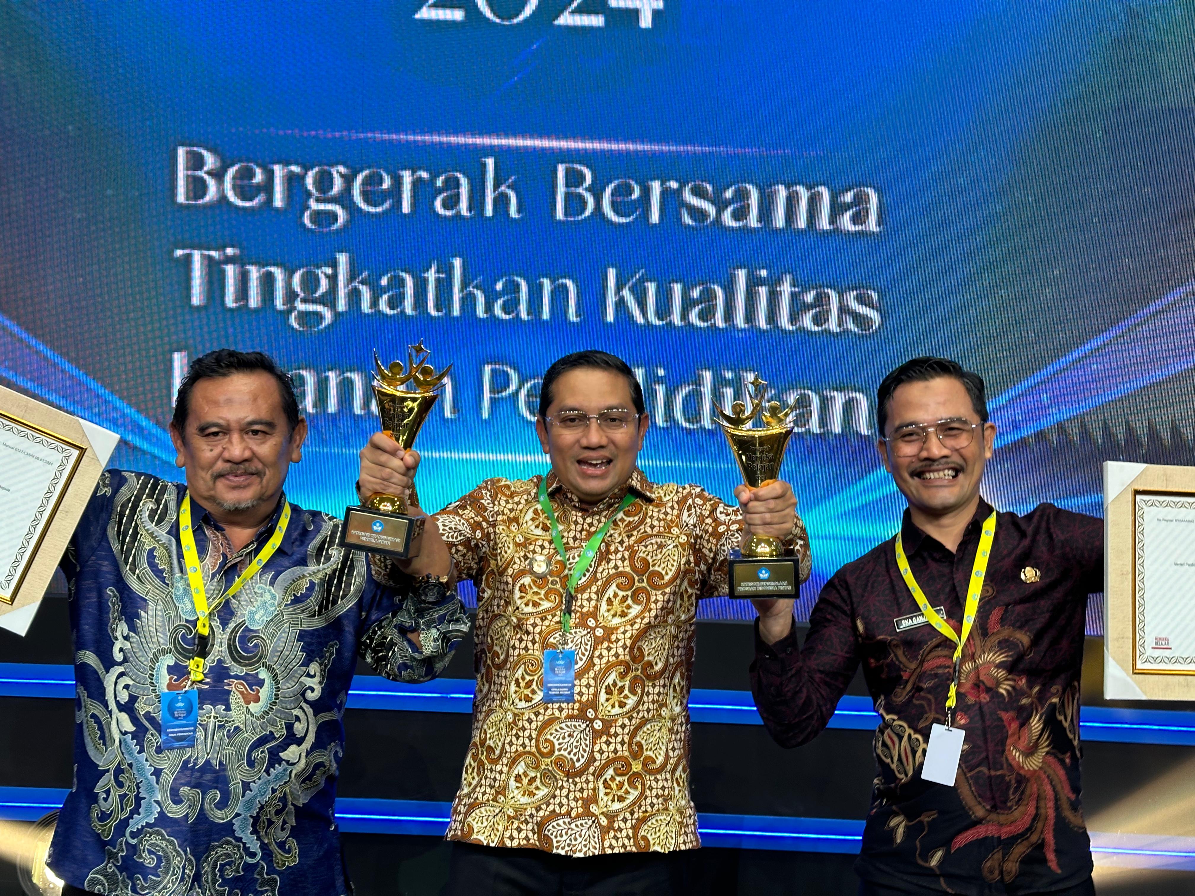 Luar Biasa! Pemerintah Kabupaten Sumedang Raih Dua Penghargaan di Ajang Anugerah Merdeka Belajar 2024