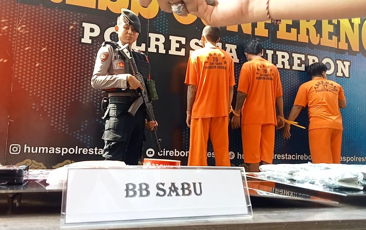 Polresta Cirebon Ungkap 2 Kasus, 3 Tersangka Narkoba dan Obat Keras Diamankan