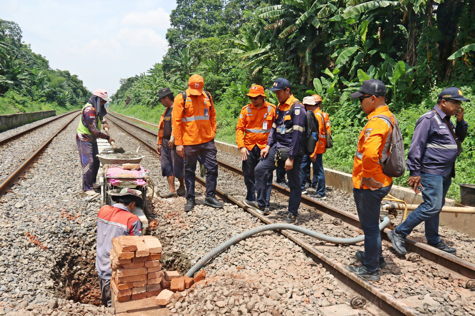 Jelang Nataru 2025-2026, PT Daop 3 Cirebon Cek Prasarana dan Sarana 