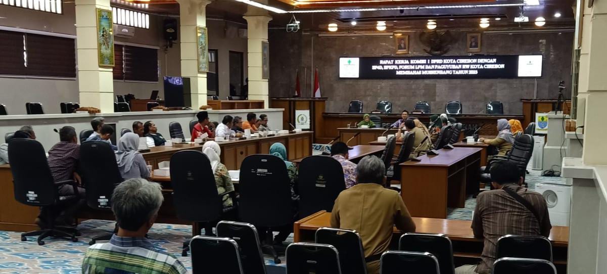 Tidak Puas dengan Jawaban Pemkot Cirebon Soal Anggaran 2022, Forum LPM dan Paguyuban RW Tolak Musbangkel 2023