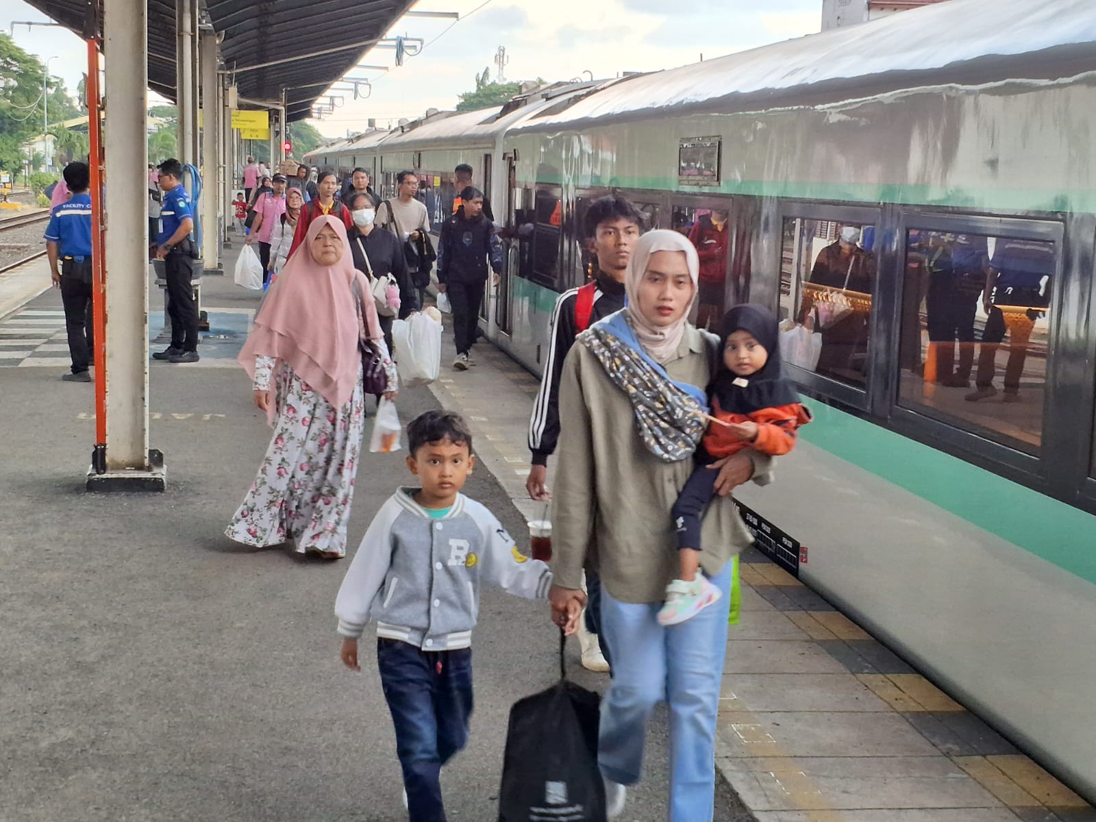 KAI Hadirkan YES Deals 2025: Diskon Tiket Kereta 25% untuk Periode Libur Natal dan Tahun Baru