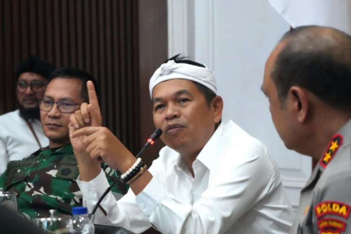 Dampak Abu Vulkanik Anak Krakatau di Jabar, Simak Pesan KDM