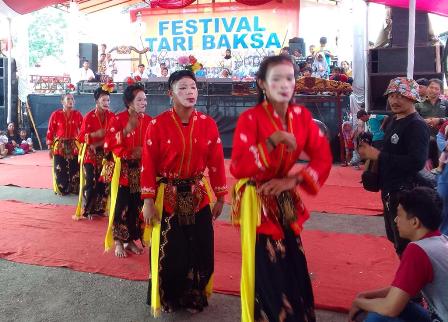 Festival Tari Baksa Momentum Desa Tunjukkan Ikon Seni Khasnya