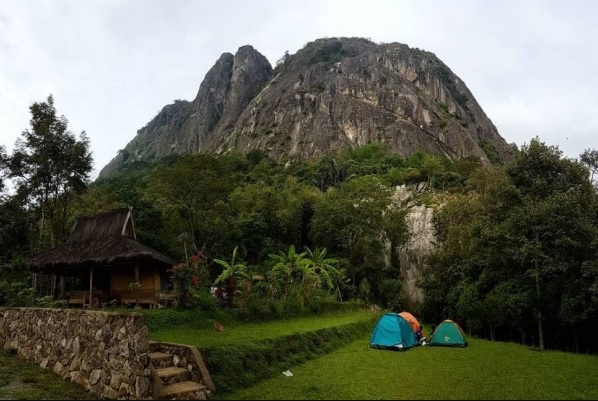 Gunung Parang, Wisata Panjat Tebing Penuh Tantangan