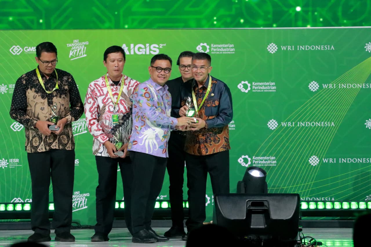 Jabar Raih Penghargaan Implementasi Industri Hijau Terbaik Kedua di AIGIS 2025