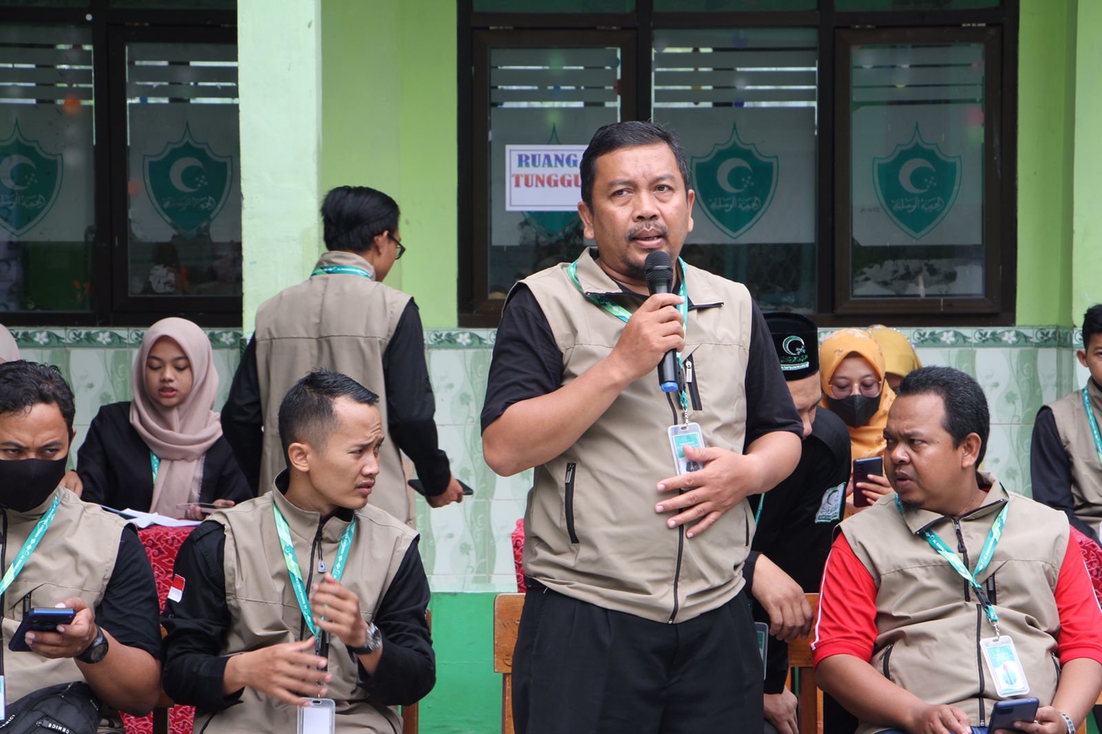 Rayakan HUT Ke-92, Al Washliyah Cirebon Gelar Khitanan Massal dan Pembagian Sembako