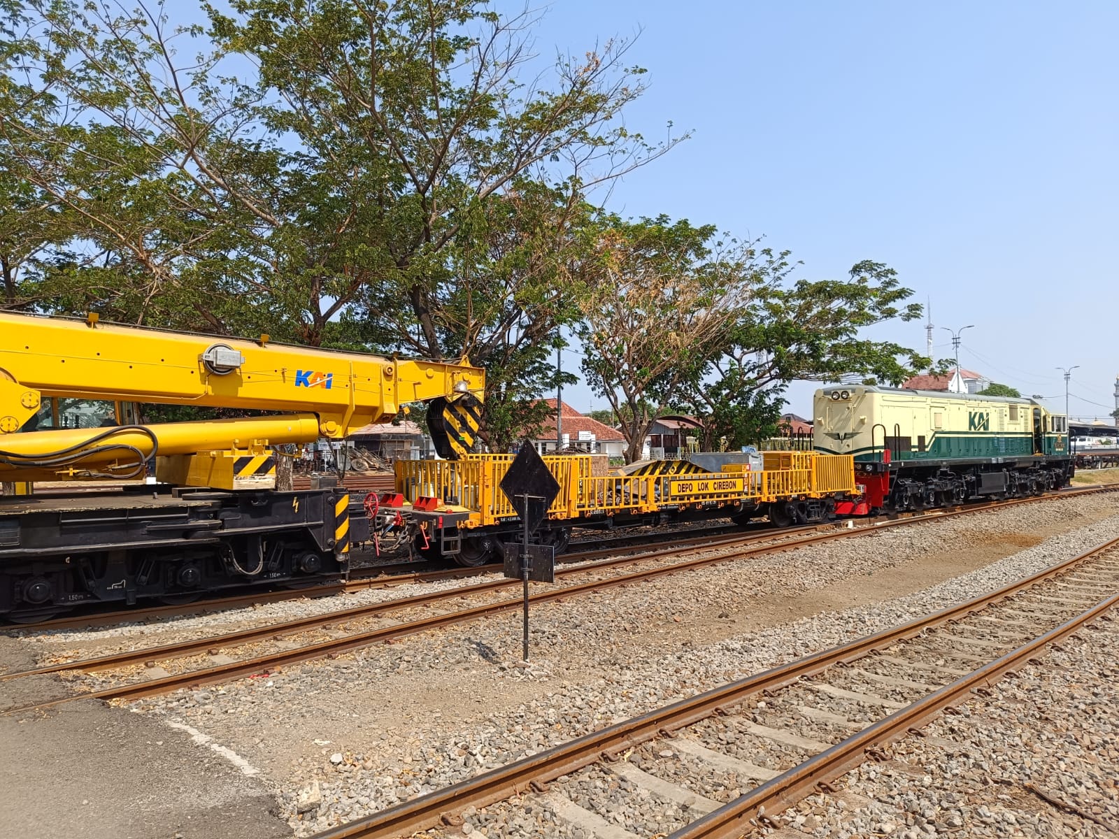 Kereta Api Argo Semeru Anjlok, Sejumlah KA Dialihkan lewat Jalur Utara