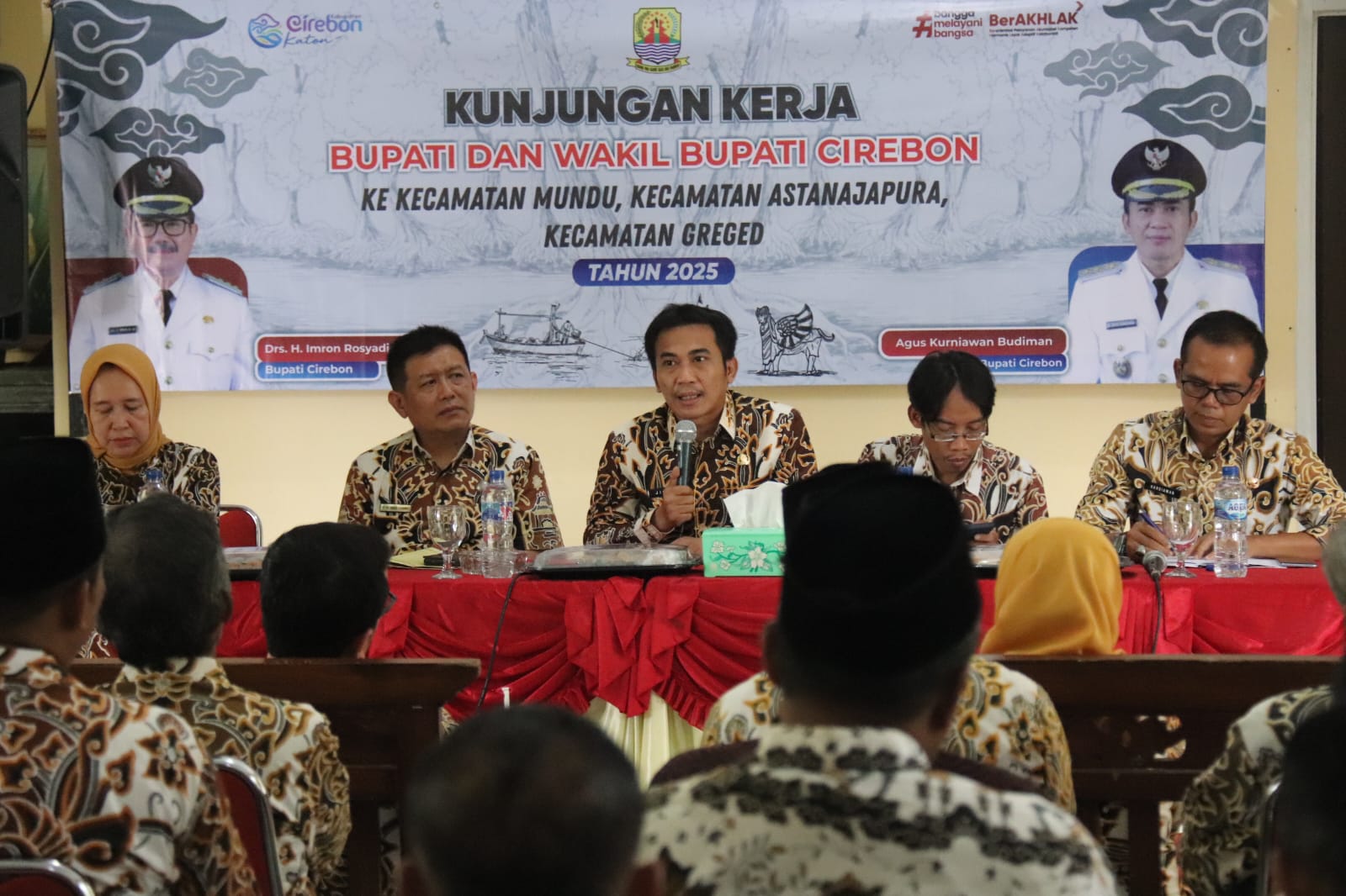 Demi Data Akurat dan Bantuan Tepat Sasaran, Wakil Bupati Cirebon Rela Jemput Bola ke Desa