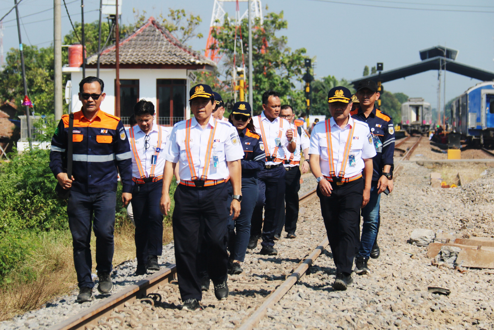 KA Argo Bromo Anggrek Anjlok, KAI Daop 3 Cirebon Mohon Maaf, Pelanggan Bisa Refund Tiket 100 Persen