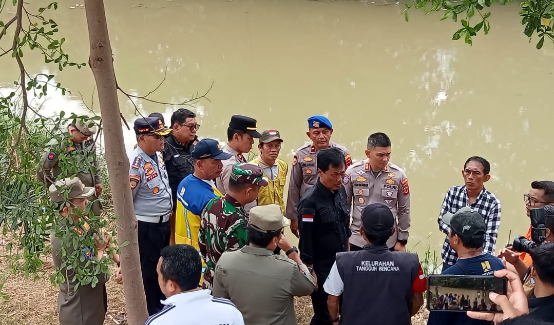 Curah Hujan Diprediksi Naik, Walikota Cirebon Turun ke Lapangan Cek Sungai Rawan Banjir