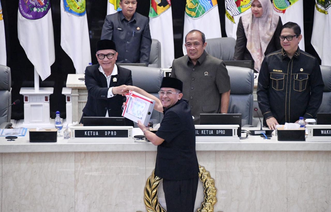 Disetujui, APBD Perubahan Jabar 2025 Fokus Perkuat Infrastruktur dan Pendidikan
