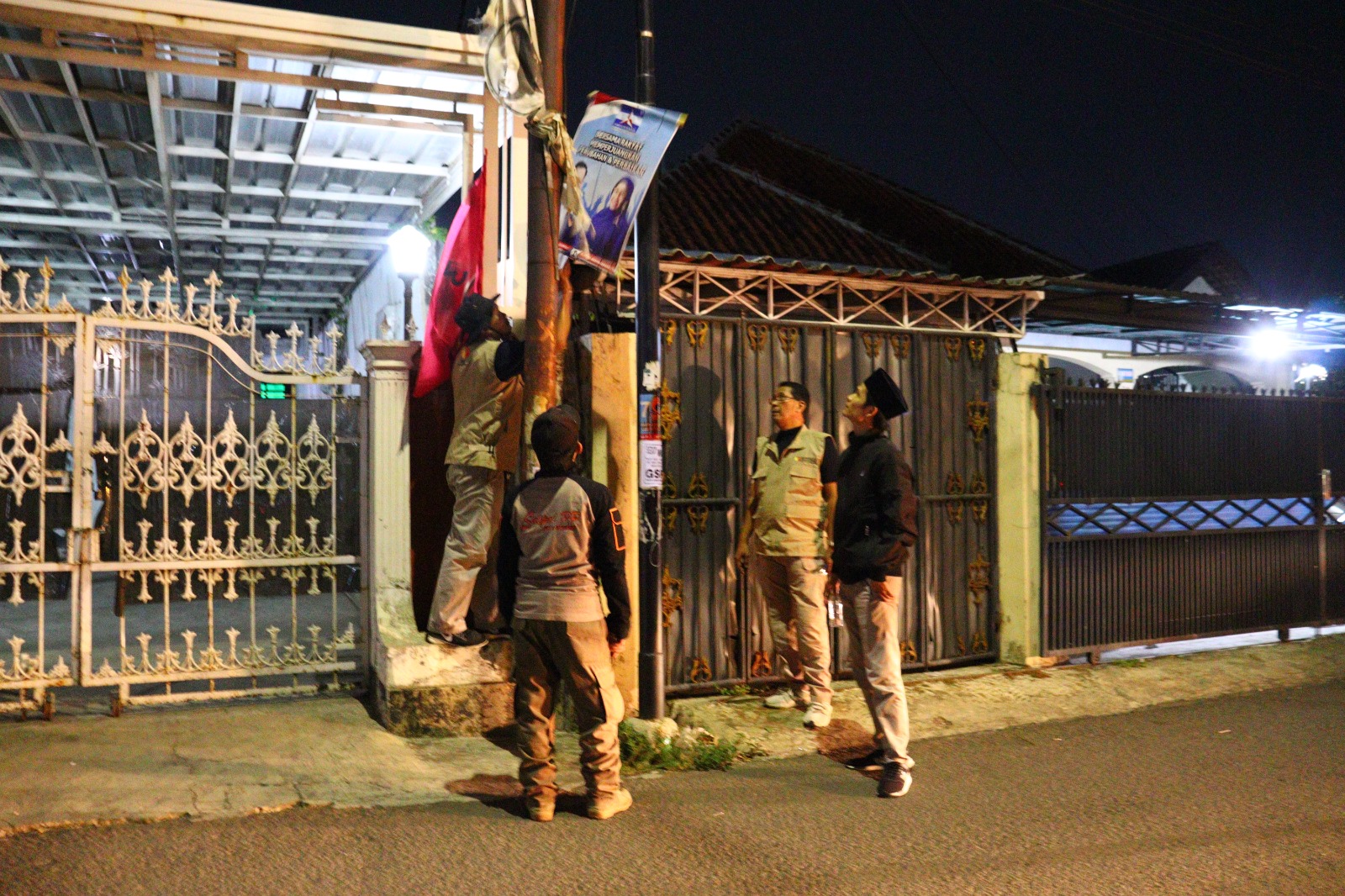 Jelang Masa Kampanye, Bawaslu Kota Cirebon Sisir APK yang Melanggar