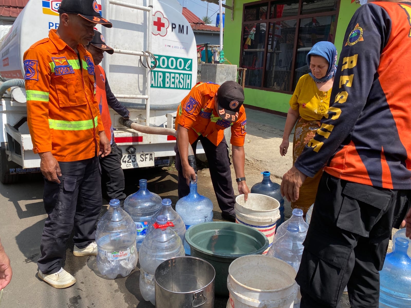 BPBD Jabar Distribusikan 8,7 Juta Liter Air, Bekasi Jadi Penerima Terbanyak