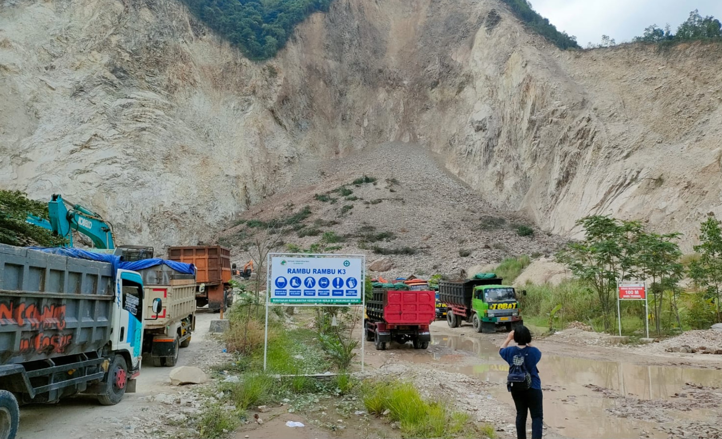 VIRAL! Longsor Gunung Kuda Cirebon Ternyata Disengaja, Pengelola: Memang Dibobok dari Bawah