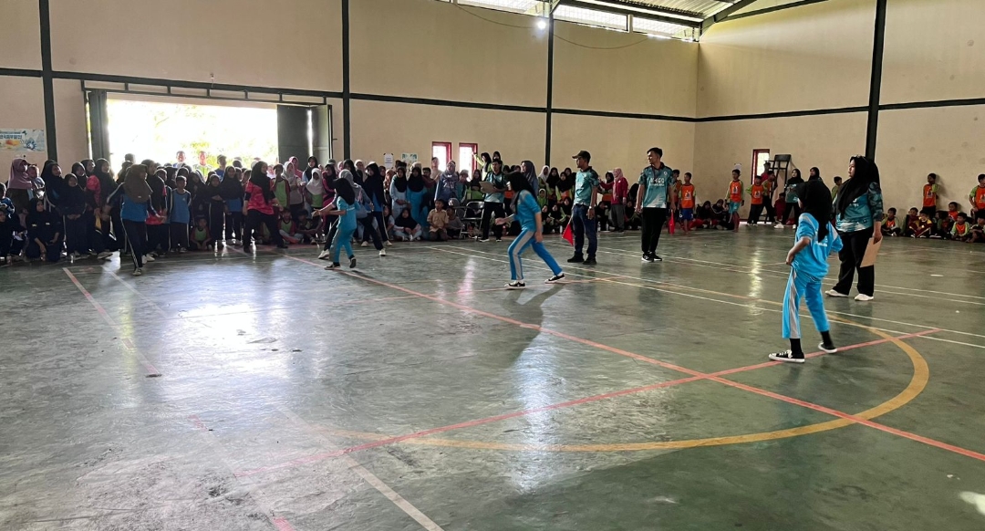 Lestarikan Tradisi,  Ratusan Anak Ikuti Lomba Permainan Tradisional di GOR Taman Cirebon Power