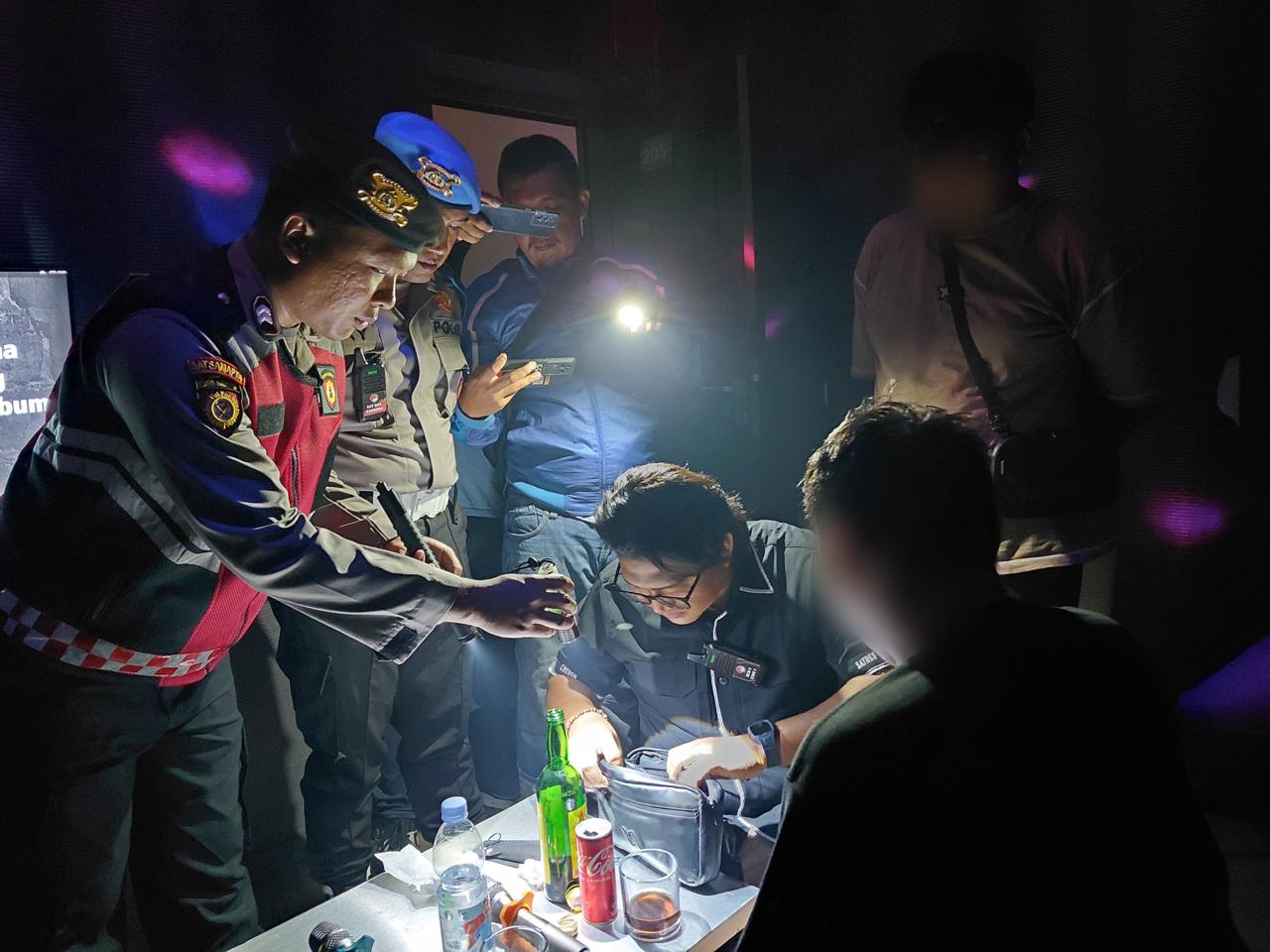 Satresnarkoba Polresta Cirebon Gelar Razia Ditempat Hiburan Malam