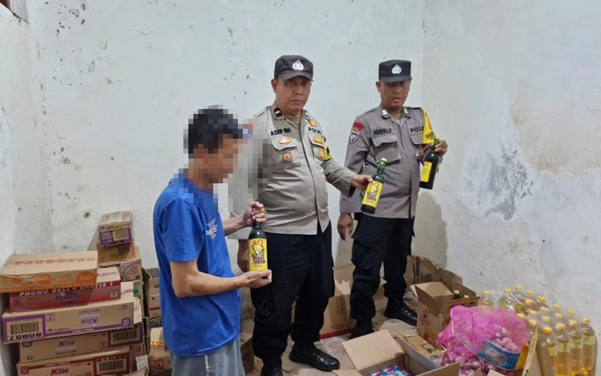 Satu Malam, Polresta Cirebon Berhasil Sita Puluhan Botol Miras