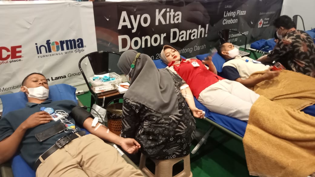 Peringati Hari Sukarelawan Internasional, Kawan Lama Group Gelar Donor Darah