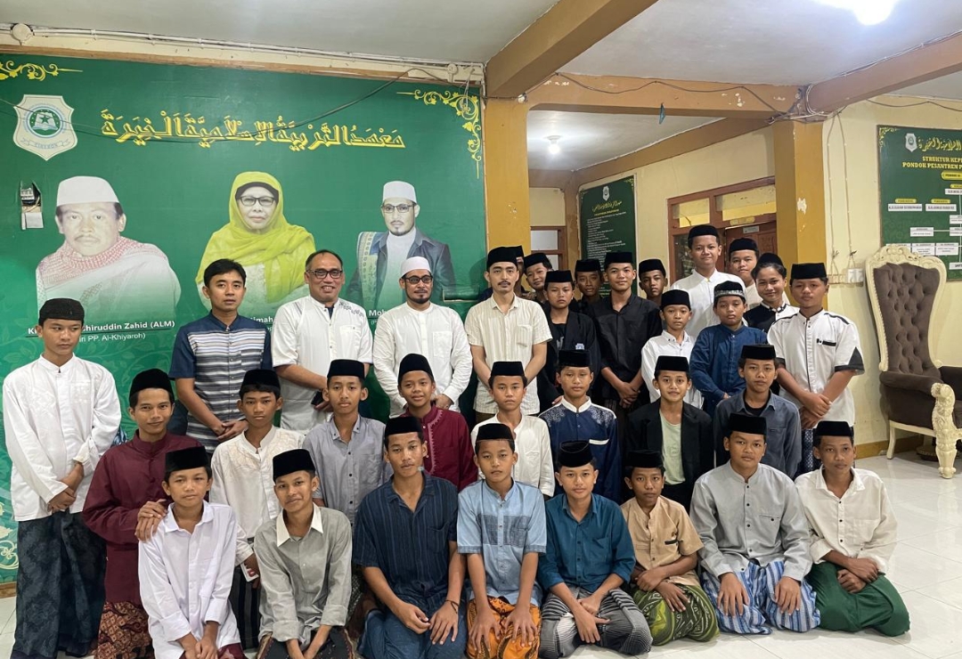 Momen HUT ke-80 Kemerdekaan Republik Indonesia, Ulama Asal Cirebon Ini Sampaikan Arti Persatuan