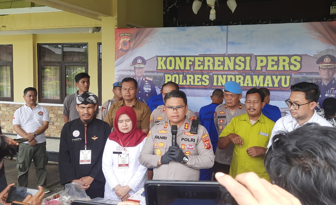 Pencurian Buku Pelajaran di Indramayu, Ternyata Ada Loh, Nih Orangnya Ditangkap Polisi