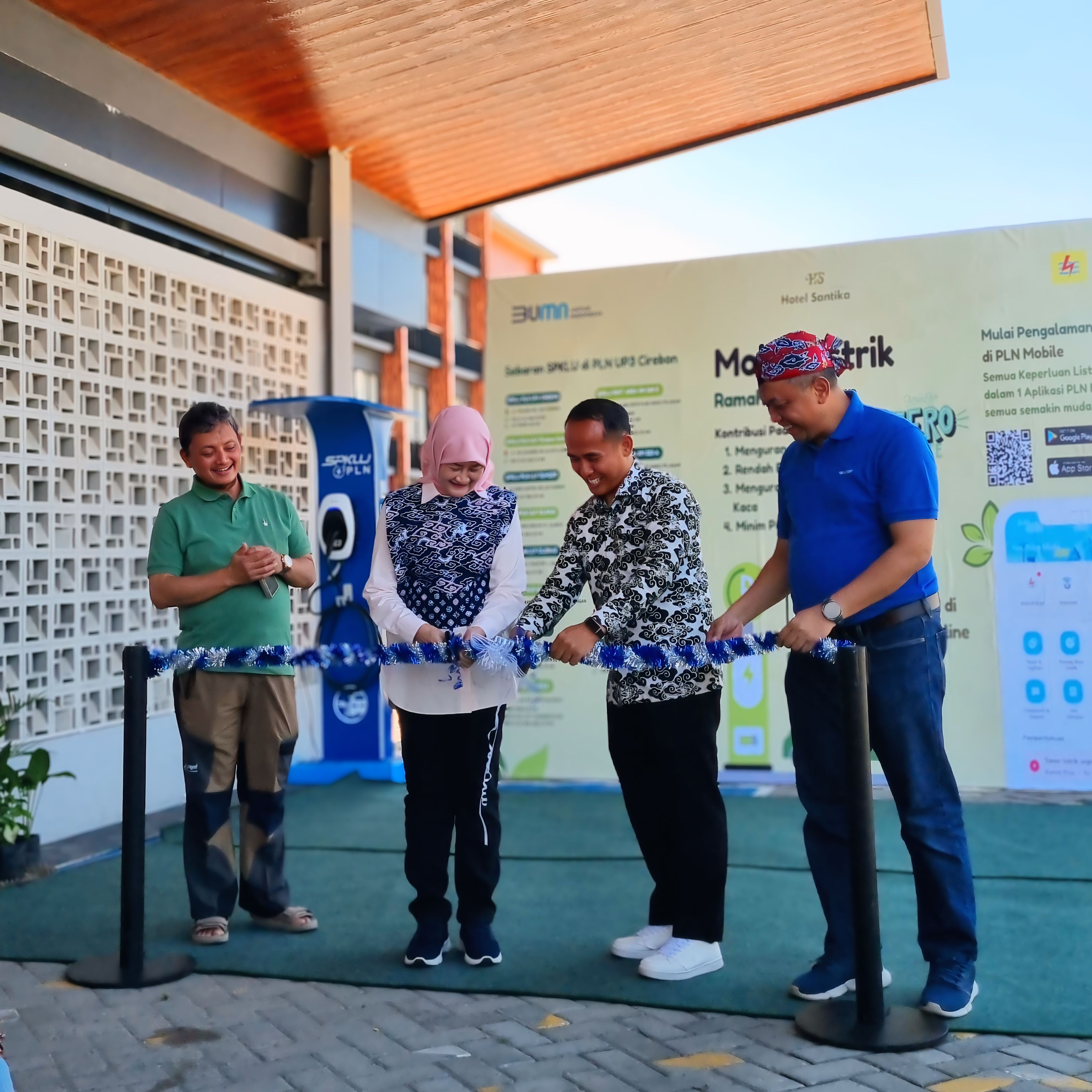 Pertama di Kuningan, Stasiun Pengisian Kendaraan Listrik Umum (SPKLU) ada di sini