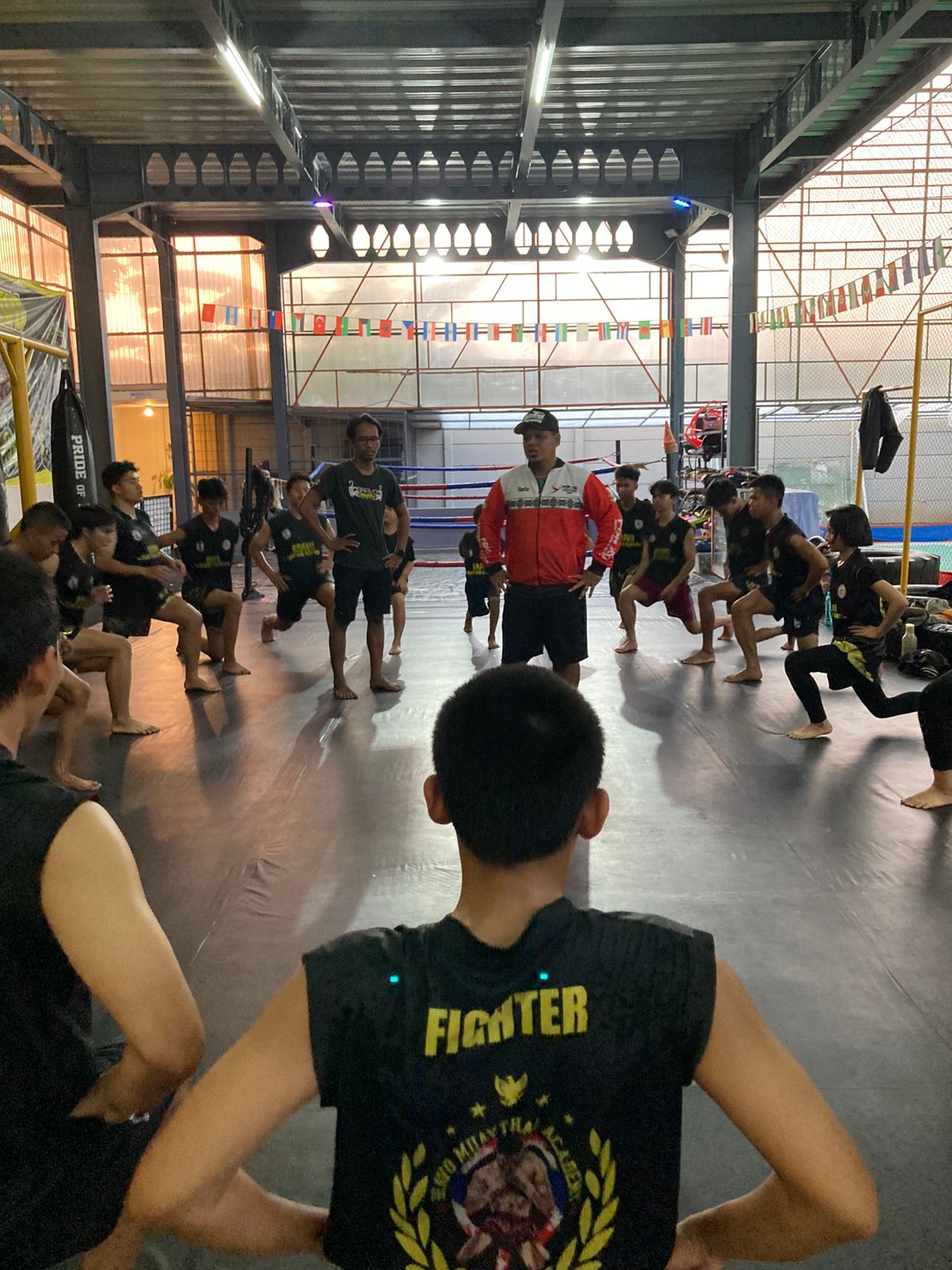 Jelang Popkota Cirebon 2024, Atlet Muaythai Jalani Training Center