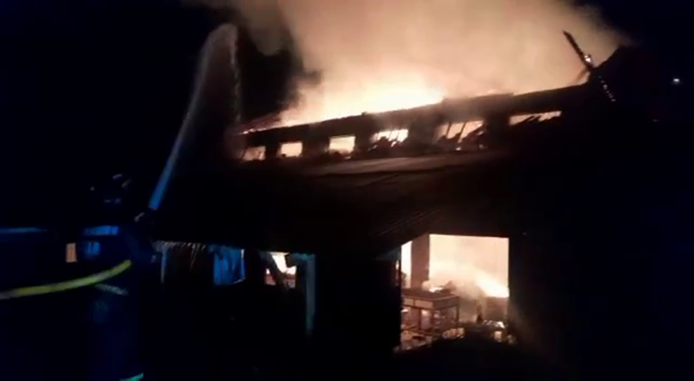 Kebakaran Hanguskan Pabrik Bawang di Desa Garawangi Kuningan