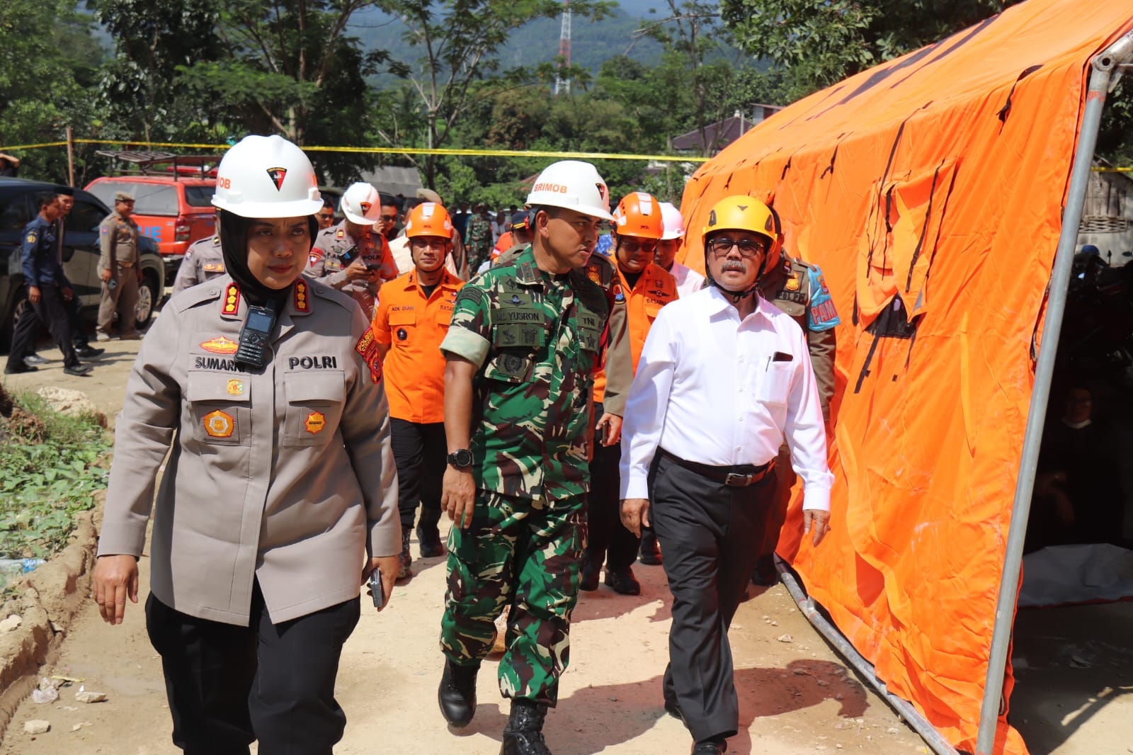 Peduli Korban Longsor, Bupati Cirebon Tinjau Langsung Lokasi Bencana di Gunung Kuda