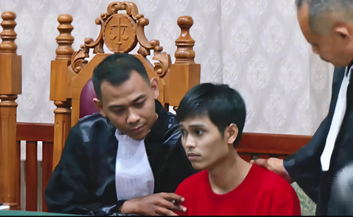 Fandi Ramadhan Lolos dari Hukuman Mati, Keluarga Histeris di Ruang Sidang