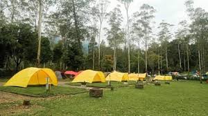 Mau Ngecamp pas Tahun Baru? Intip Harga dan Sewa Tenda Bumi Perkemahan Palutungan Kuningan Ini, Pas di Kantong