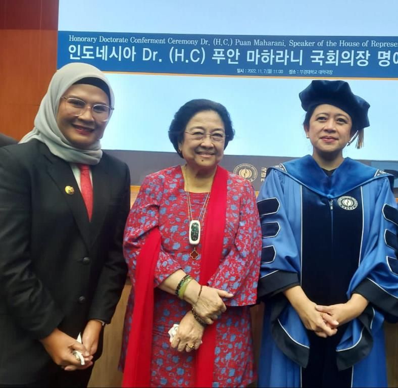 Puan Maharani Dapat Gelar Doktor HC dari PKNU Korea Selatan, Nina Agustina Disebut Perempuan Hebat