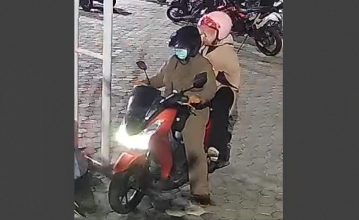 Pencurian Helm Pengunjung Kafe di Cirebon, 2 Pelaku Diduga Perempuan