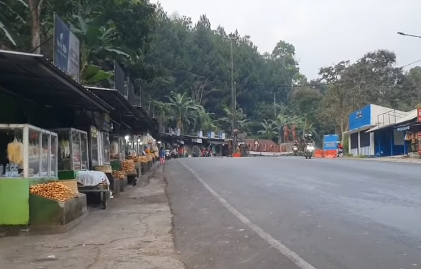 Pedagang Ubi Cilembu Jalur Sumedang Bakal Direlokasi ke Rest Area Tol Cisumdawu