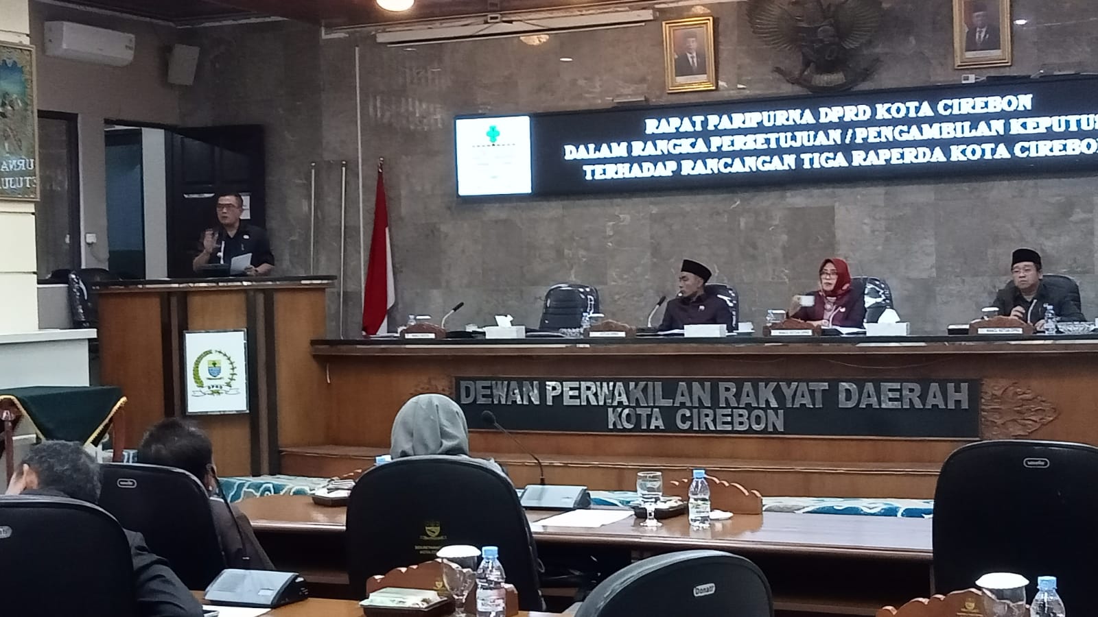 DPRD dan Pemkot Cirebon Sahkan Perda Tentang Keolahragaan, Begini  Pesan Wali Kota Azis 