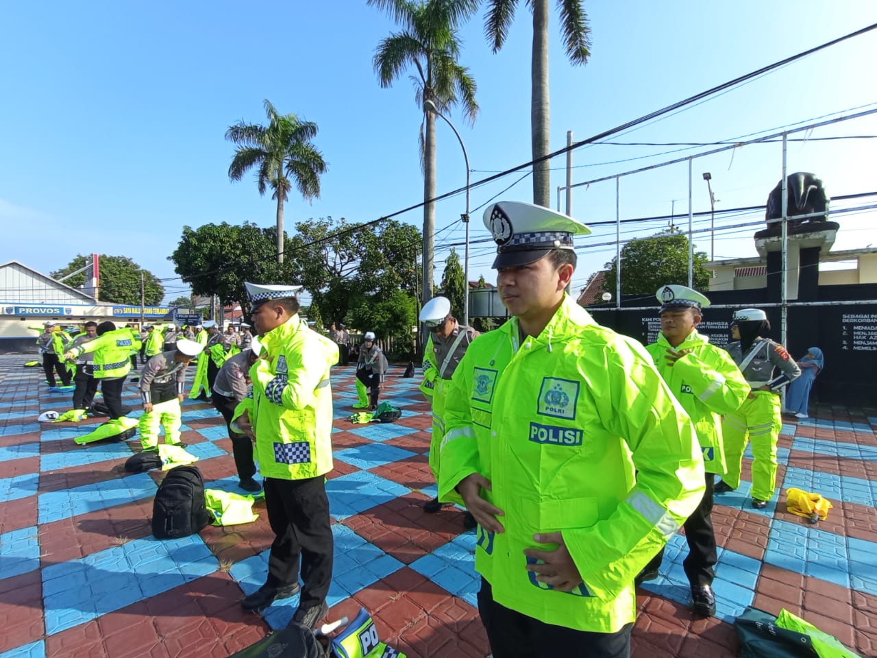 Jelang Operasi Ketupat Lodaya 2023, Kasat Lantas Polres Majalengka Cek Kelengkapan Anggota