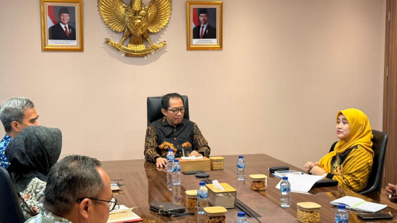 Wakil Wali Kota dan Wamenperin Bahas Strategi Proteksi Industri Lokal