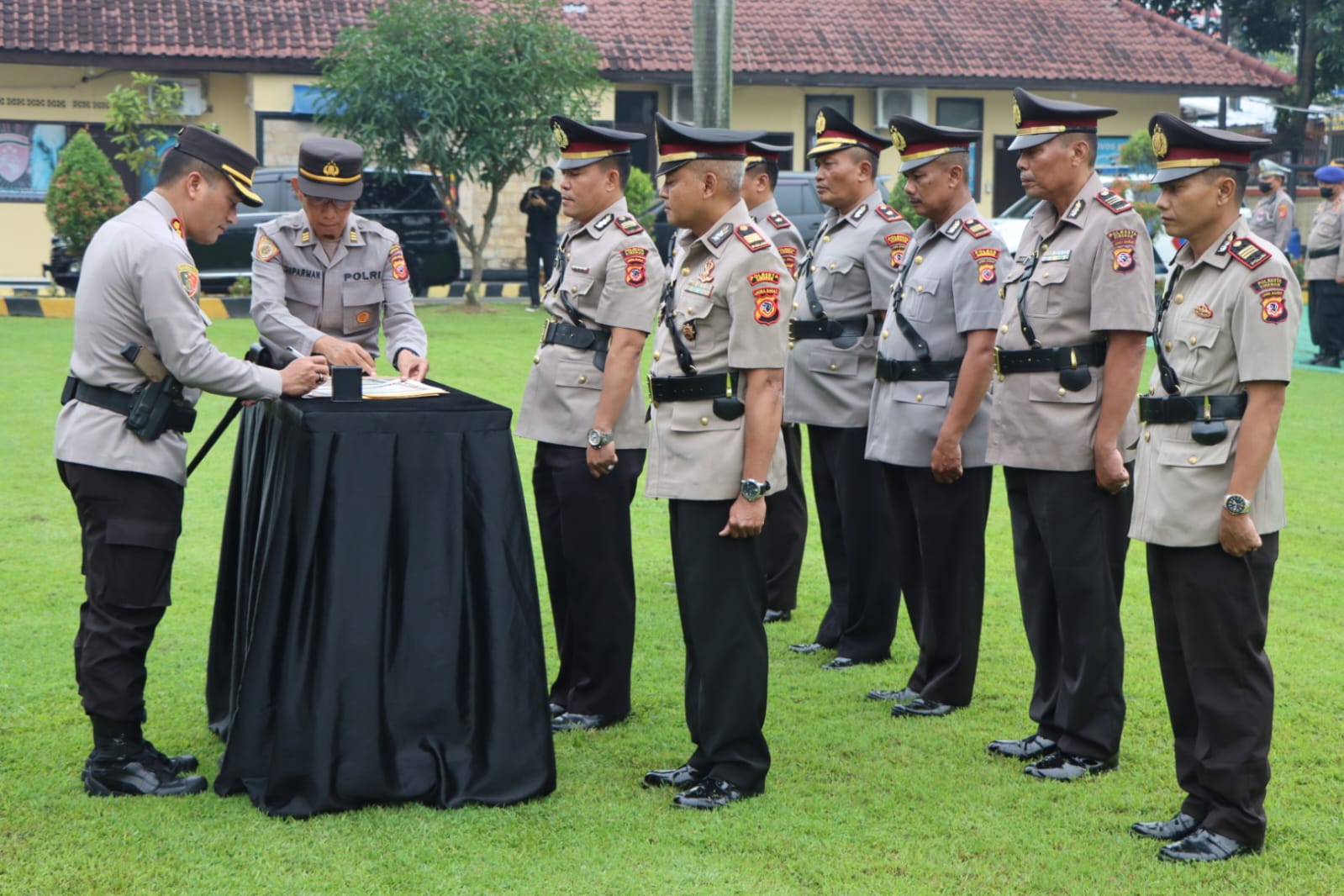 Lima Kapolsek di Kabupaten Cirebon Berganti