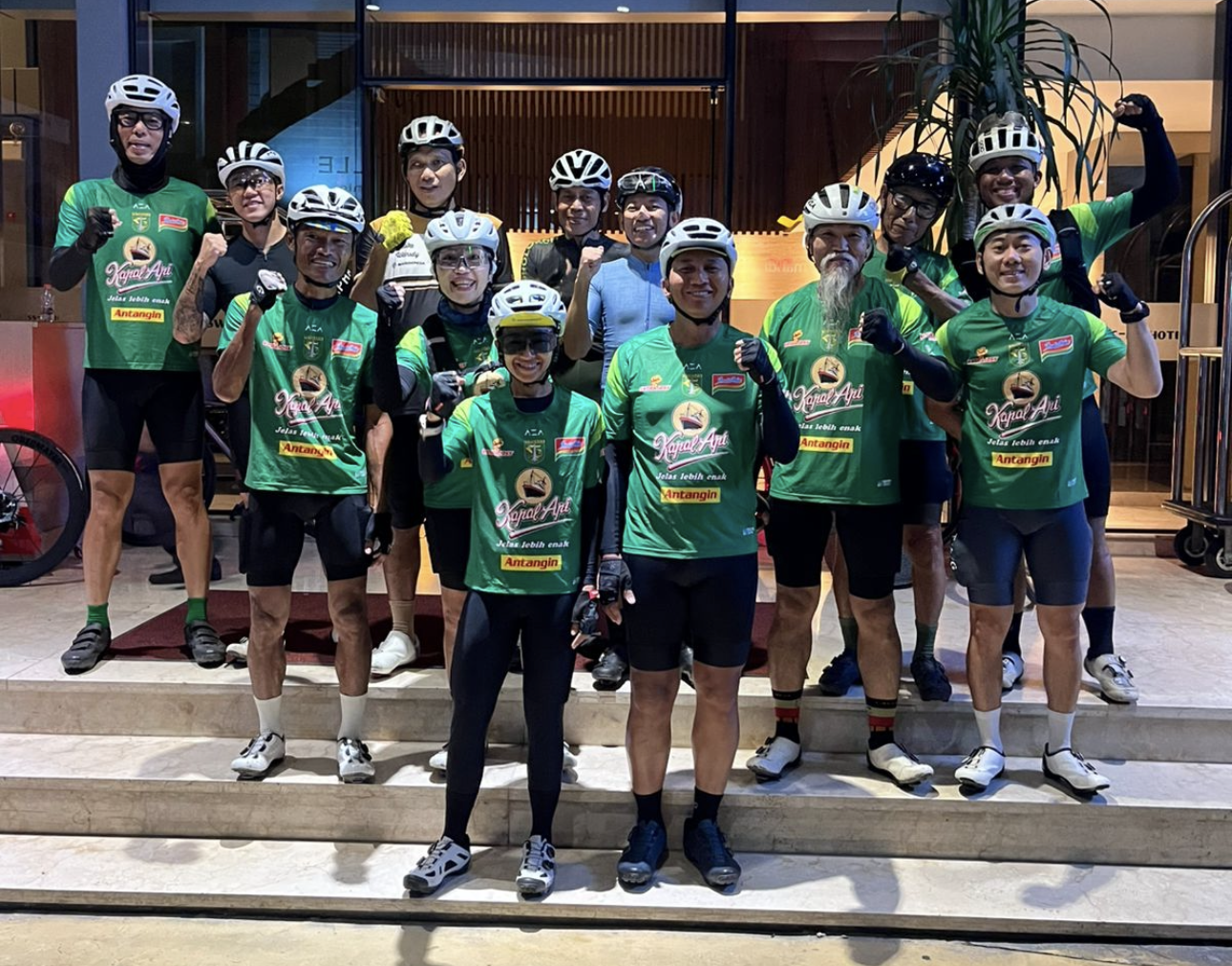 Azrul Ananda Gowes Surabaya - Jakarta Dukung Persebaya Hadapi Persija di GBK