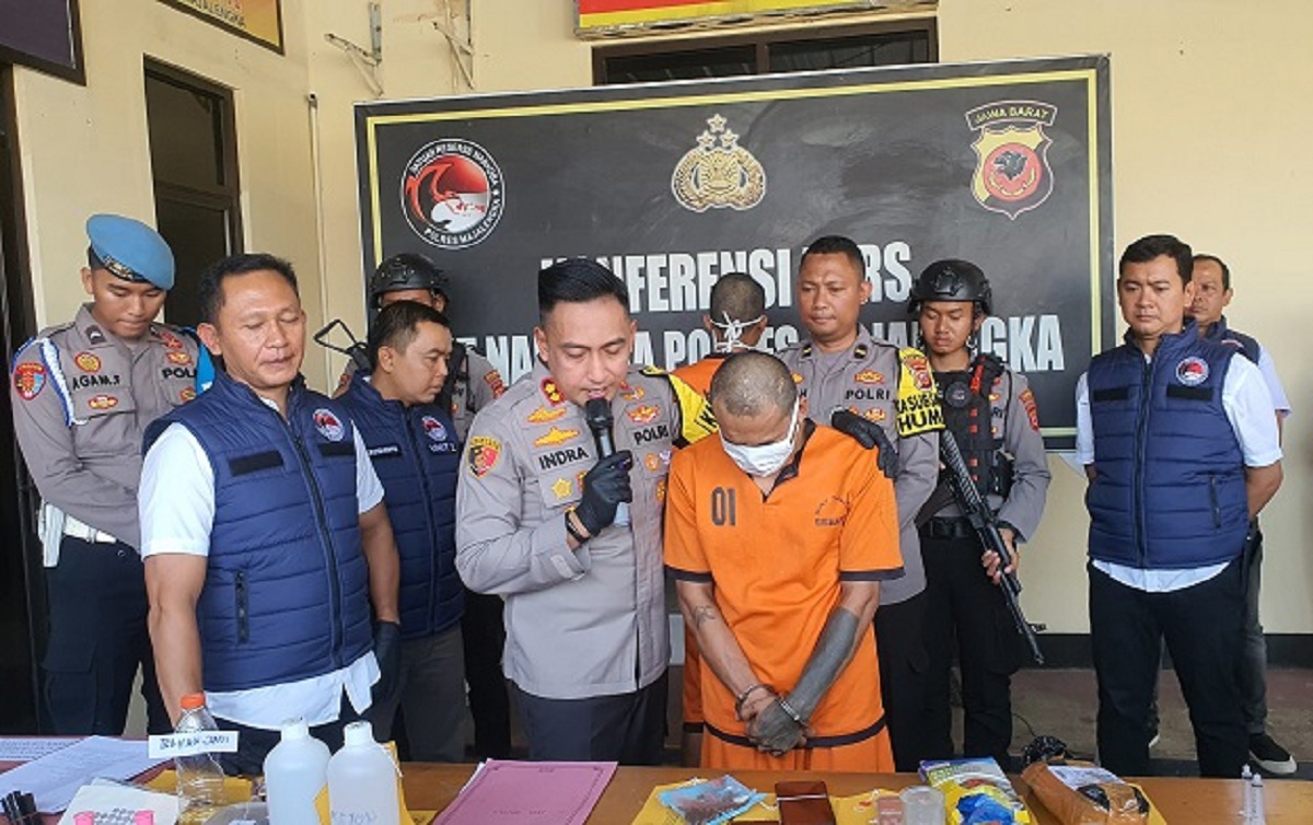 NGERI, di Majalengka Ada Industri Rumahan Bahan Baku Tembakau Sintetis, Untung Polisi Gerak Cepat